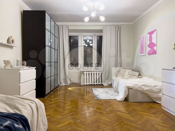 Комната 18 м² в 4-к., 3/8 эт.