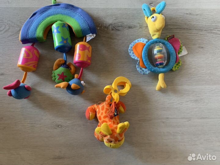 Развивающие игрушки для малышей