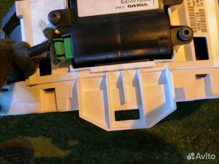 Спидометр Volvo V50 MW MW43 MW68 30728642брак верх