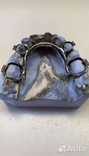 Детский зубной техник