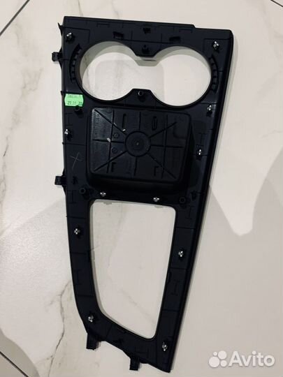 Накладка центральной консоли Audi A4 B9