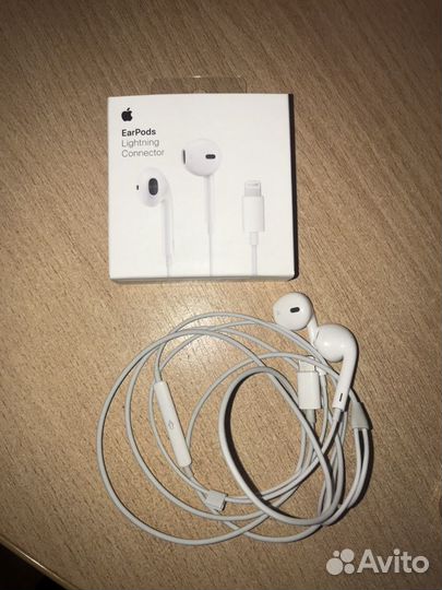Наушники EarPods Lightning
