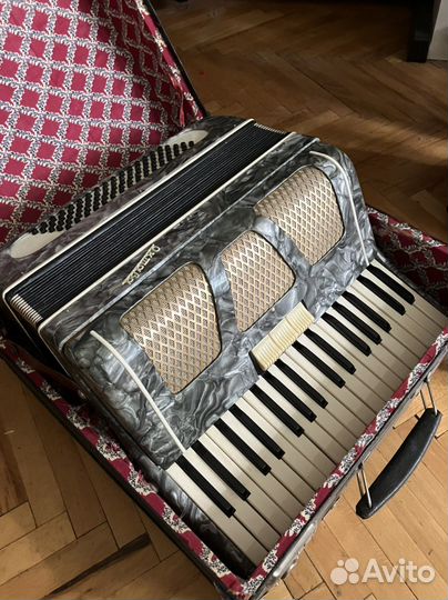 Аккордеон Октава