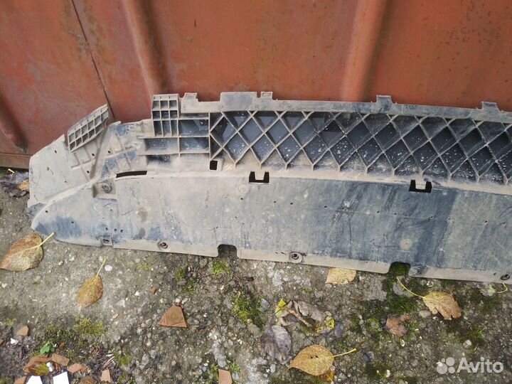 Пыльник переднего бампера Audi Q5 2