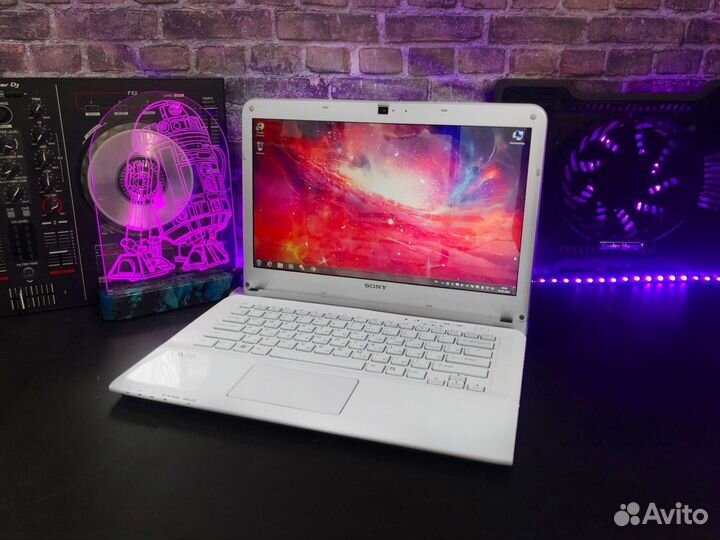 Ноутбук Sony Vaio на Intel