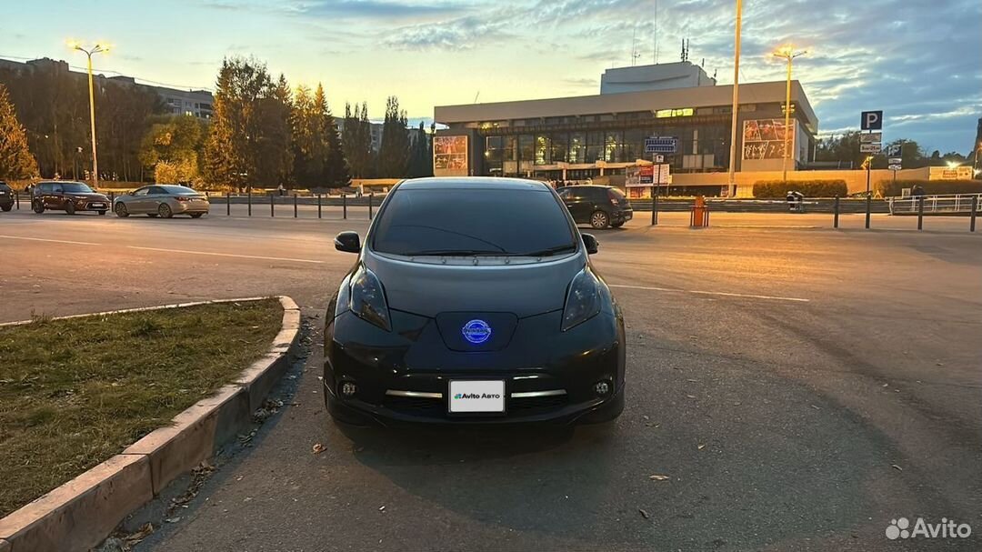 Nissan Leaf AT, 2013, 140 000 км