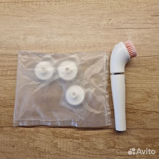 Щёточка по уходу за лицом FaceSpa Braun