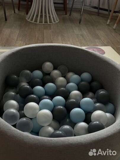 Сухой бассейн с шариками 70х33 см