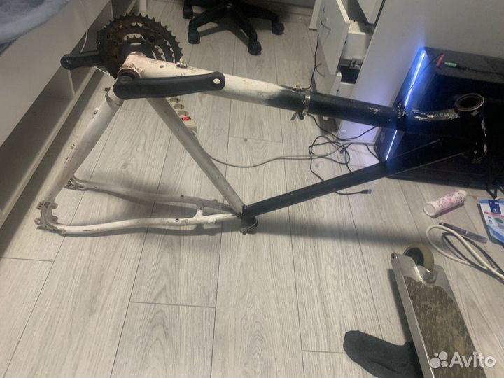 Рама и запчасти для велосипеда