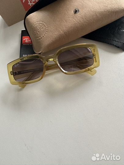 Солнцезащитные очки RAY BAN