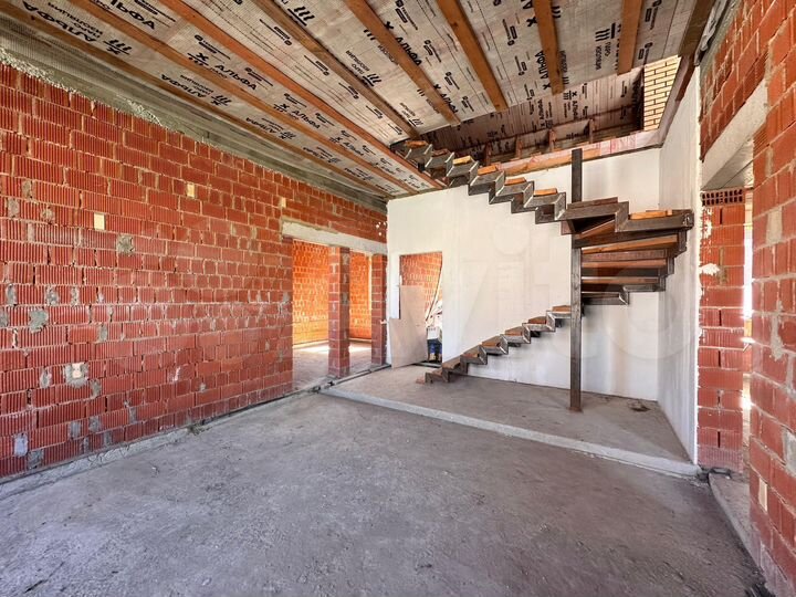 Дом 138 м² на участке 5 сот.