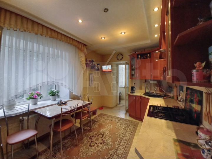 3-к. квартира, 98,4 м², 2/8 эт.