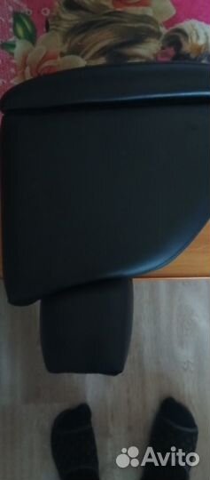 Подлокотник