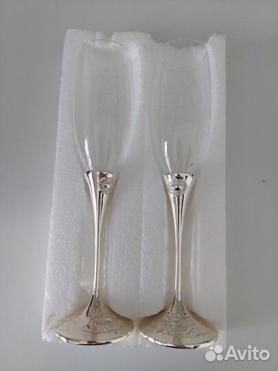 Бокалы для шампанского