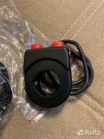 Кнопки включения света электровелосипеда,самоката