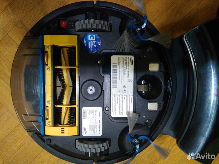 Робот-пылесос Samsung SR8750