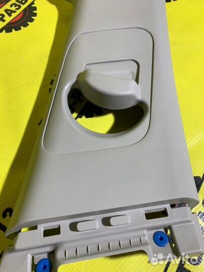 Обшивка стойки правая Kia Rio FB 1.6 2018