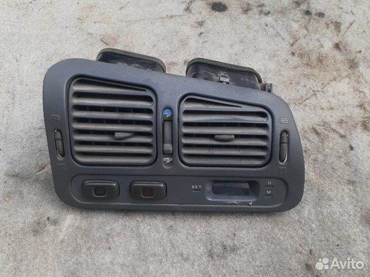 Дефлектор обдува Mitsubishi Galant 7