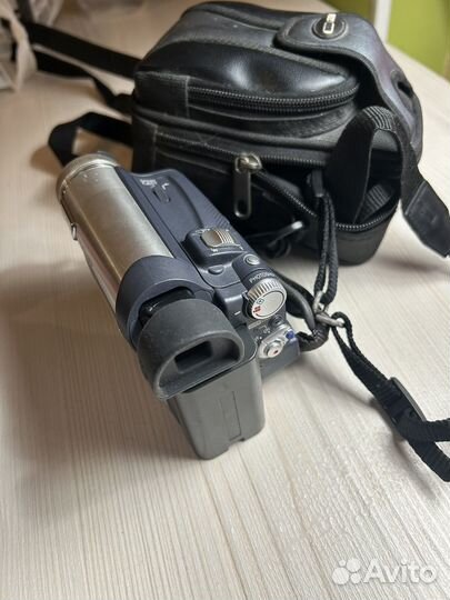 Видеокамера Panasonic nv-gs11