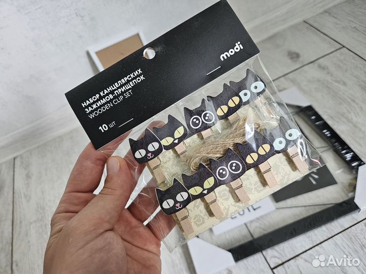 Две рамки для фото и декоративные прищепки набором