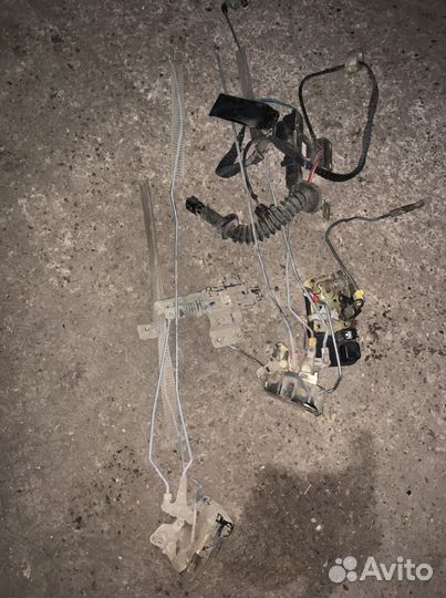 Замок двери Chrysler PT Cruiser Замки дверей