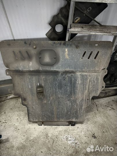 Защита двигателя mazda 3bk