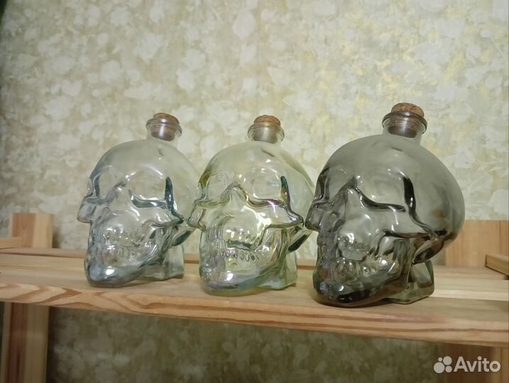 Черепа бутылки