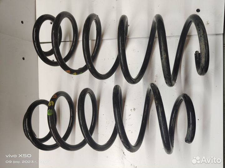 Пружина передняя Freelander 2 2007-2014