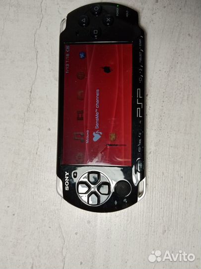 PSP 2000 (PlayStation Portable 2000 )