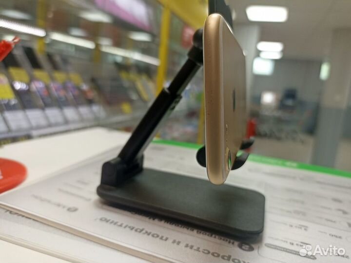 Apple iPhone 7 32Gb (розовое золото)