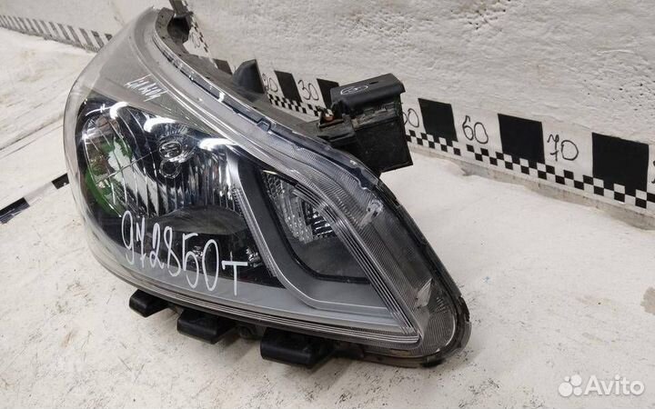 Фара передняя правая Kia Rio 4 галоген, KIA Kia Rio /2017 – 2020, IV/ Седан