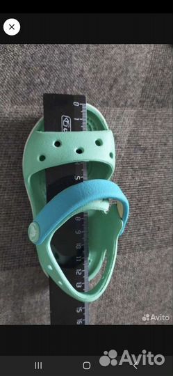 Сандали crocs