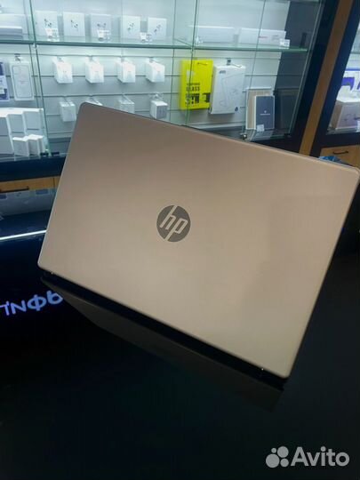 Ноутбук HP/15.6