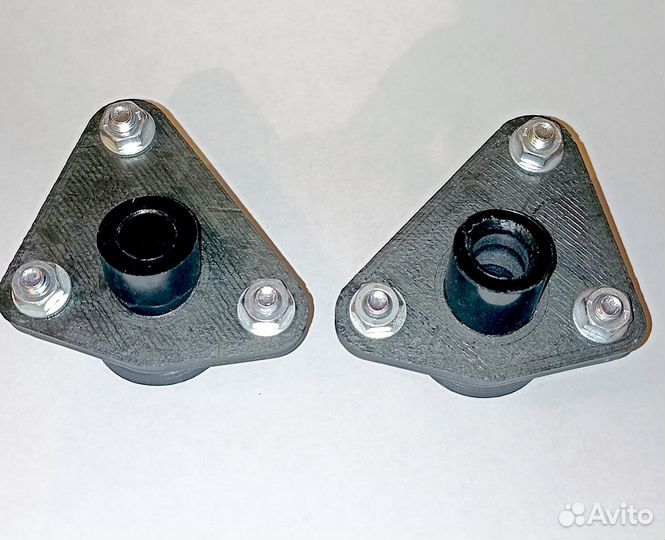 Втулка трапеции toyota Corolla E100,110- 114