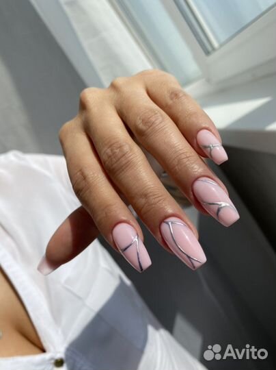 Маникюр с наращиванием