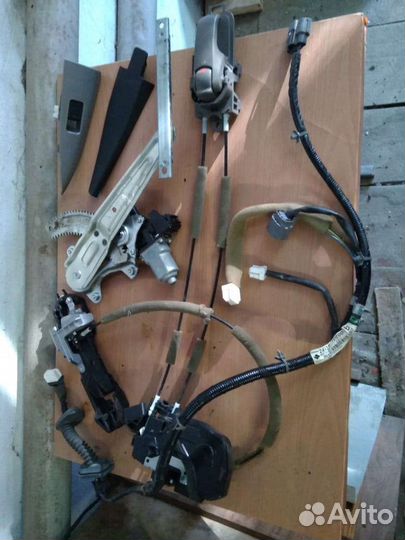 Стеклоподъемник(+стекла,обивка,тд) Nissan Note e11