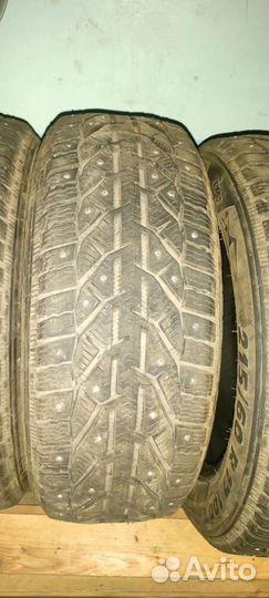 Kormoran Stud 2 215/60 R17 100T