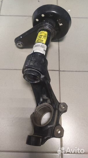 Кулак поворотный Nexia левый (новый)