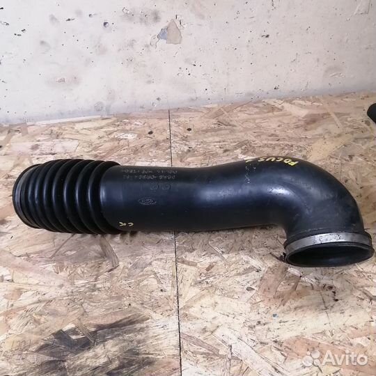 Патрубок воздушного фильтра Ford Focus 1