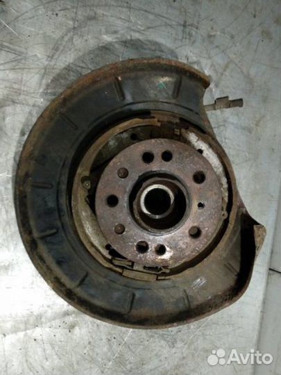 Кулак поворотный задний левый Mercedes-Benz