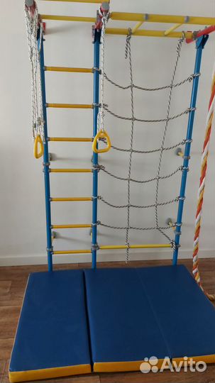 Детская шведская стенка со складным матом