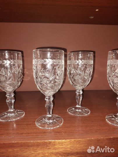 Бокалы хрустальные