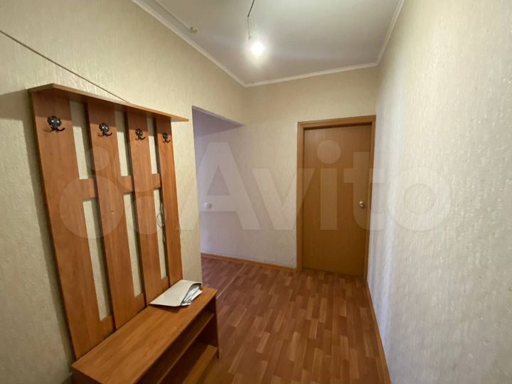 2-к. квартира, 58 м², 6/17 эт.