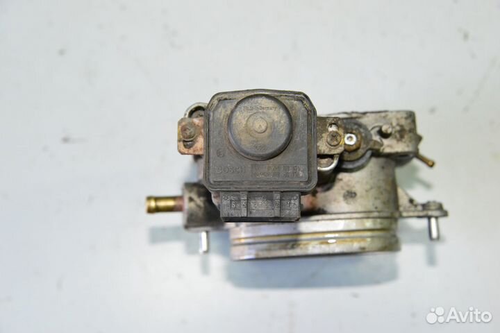 Дроссельная заслонка Audi c4 2.8 AAH ABC