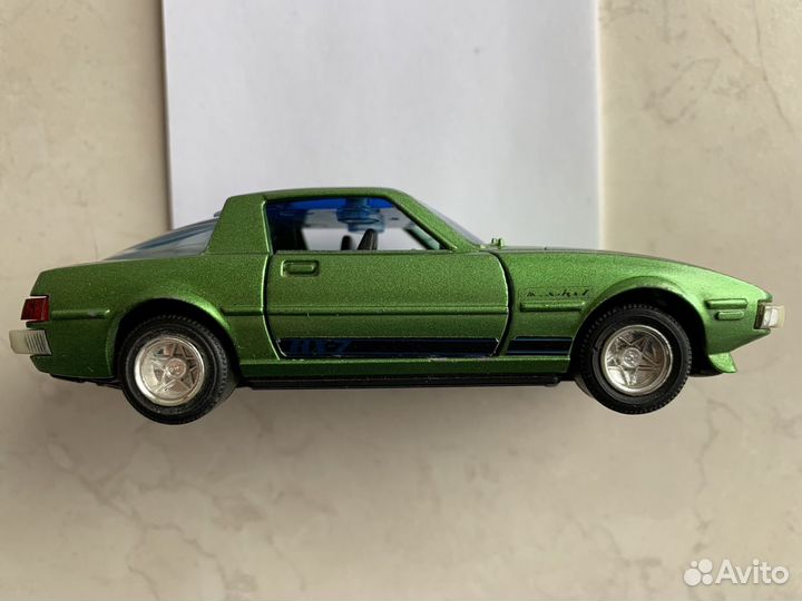 Модель автомобиля Shinsei mini Power Mazda Savanna