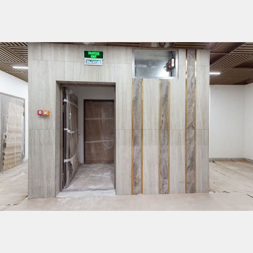 4-к. квартира, 180 м², 17/23 эт.