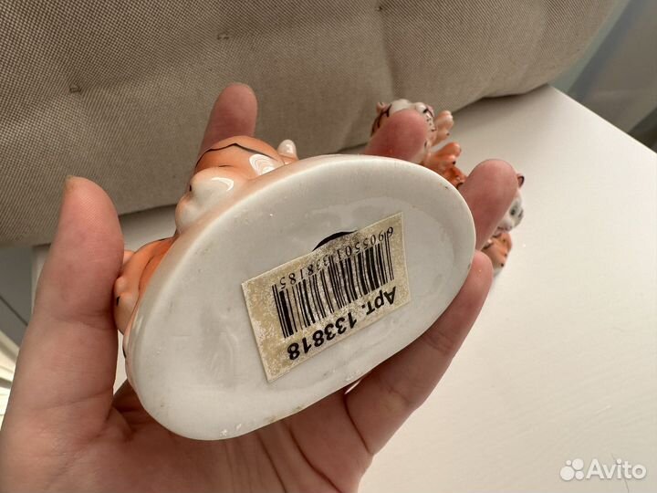 Фарфоровая статуэтка тигр тигрята