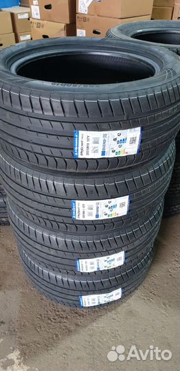 Triangle EffeXSport TH202 235/40 R19 96Y