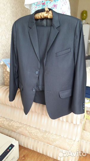 Школьн.костюмы т-синего цв. 140,146,152см+ рубашки