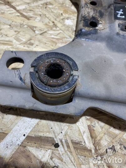 Подрамник передний Ford Focus 2 седан 1.6 2008